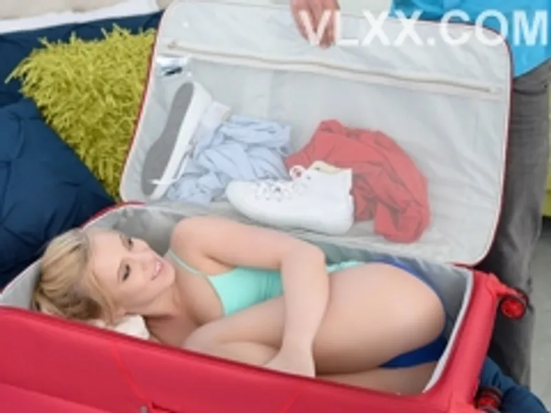 Món quà bất ngờ, đụ gái tây sướng lắm...